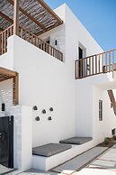 Athina Milos Suites