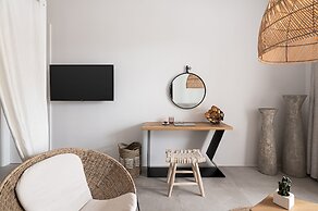 Athina Milos Suites