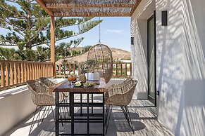 Athina Milos Suites