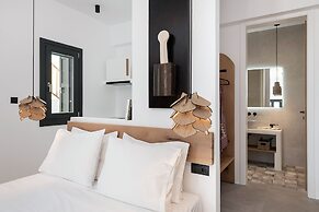 Athina Milos Suites