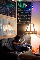 Cinnamon Sally Backpackers Hostel