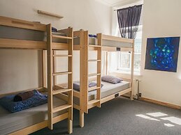 Cinnamon Sally Backpackers Hostel