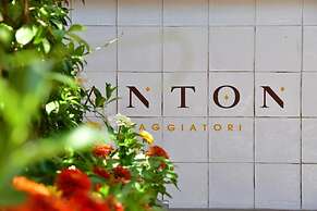 San Anton Hotel