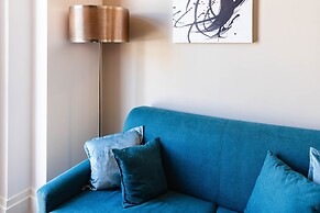 AD MAIORA Boutique Suite