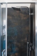 AD MAIORA Boutique Suite