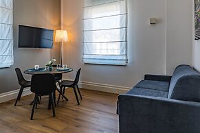 AD MAIORA Boutique Suite