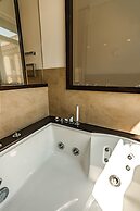 AD MAIORA Boutique Suite