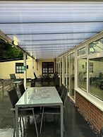 OYO Watton Vibe Hotel