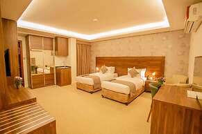 Oyyo Plaza Hotel Apartment