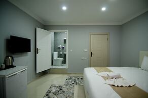 Istanbul Palace Hotel