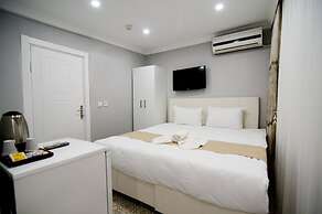 Istanbul Palace Hotel