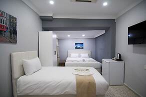 Istanbul Palace Hotel