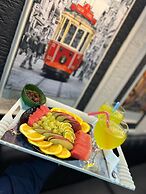 Istanbul Palace Hotel