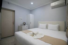 Istanbul Palace Hotel