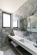 GM Luxury Suites & Spa