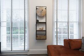 Elliot Oliver - Luxury 2 Bedroom Regency Apartment With Parking & EV C