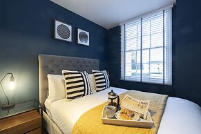 Elliot Oliver - Luxury 2 Bedroom Regency Apartment With Parking & EV C