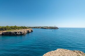 Orange Colom Seaside Apartments