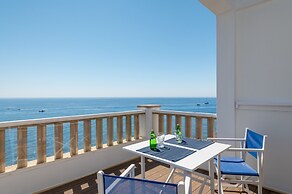 Orange Colom Seaside Apartments