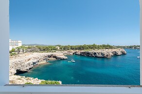 Orange Colom Seaside Apartments