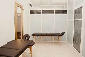 247 Luxury Hotel & Apartment Ajah
