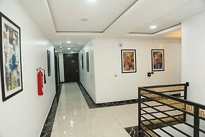 247 Luxury Hotel & Apartment Ajah