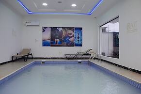 247 Luxury Hotel & Apartment Ajah