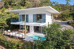 Villa McQueen Ocean View