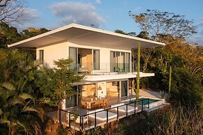 Villa McQueen Ocean View