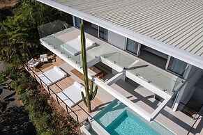 Villa McQueen Ocean View