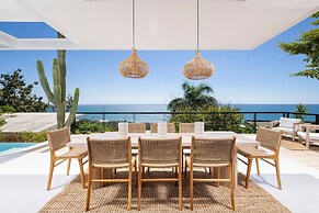 Villa McQueen Ocean View