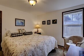 Serene Creek Side Cottage Retreat