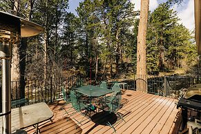 Serene Creek Side Cottage Retreat