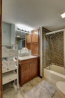 Serene Creek Side Cottage Retreat