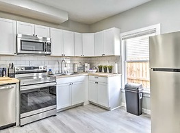 Urban Chic Townhome Near Downtown