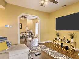Urban Chic Townhome Near Downtown