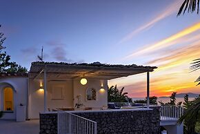 Villa Azzurra - by Elite Villas