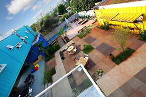 Tetris Container Hostel