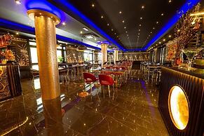 ABALON POMPEI RESORT