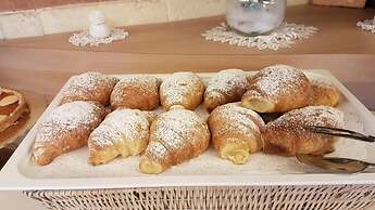 ABALON POMPEI RESORT