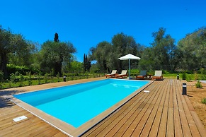 Jennys House in Stroggili