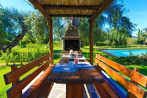 Jennys House in Stroggili