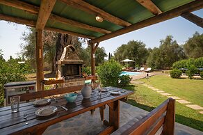 Jennys House in Stroggili