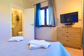 Jennys House in Stroggili