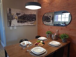 Cobertura Triplex ao Lado da Rua Coberta