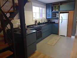 Cobertura Triplex ao Lado da Rua Coberta