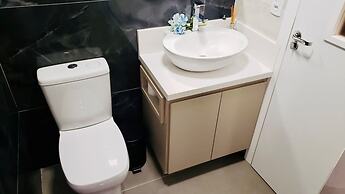 Cobertura Triplex ao Lado da Rua Coberta