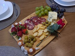 Cobertura Triplex ao Lado da Rua Coberta