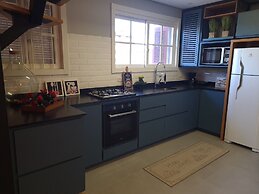 Cobertura Triplex ao Lado da Rua Coberta