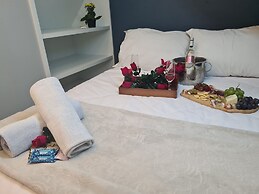 Cobertura Triplex ao Lado da Rua Coberta